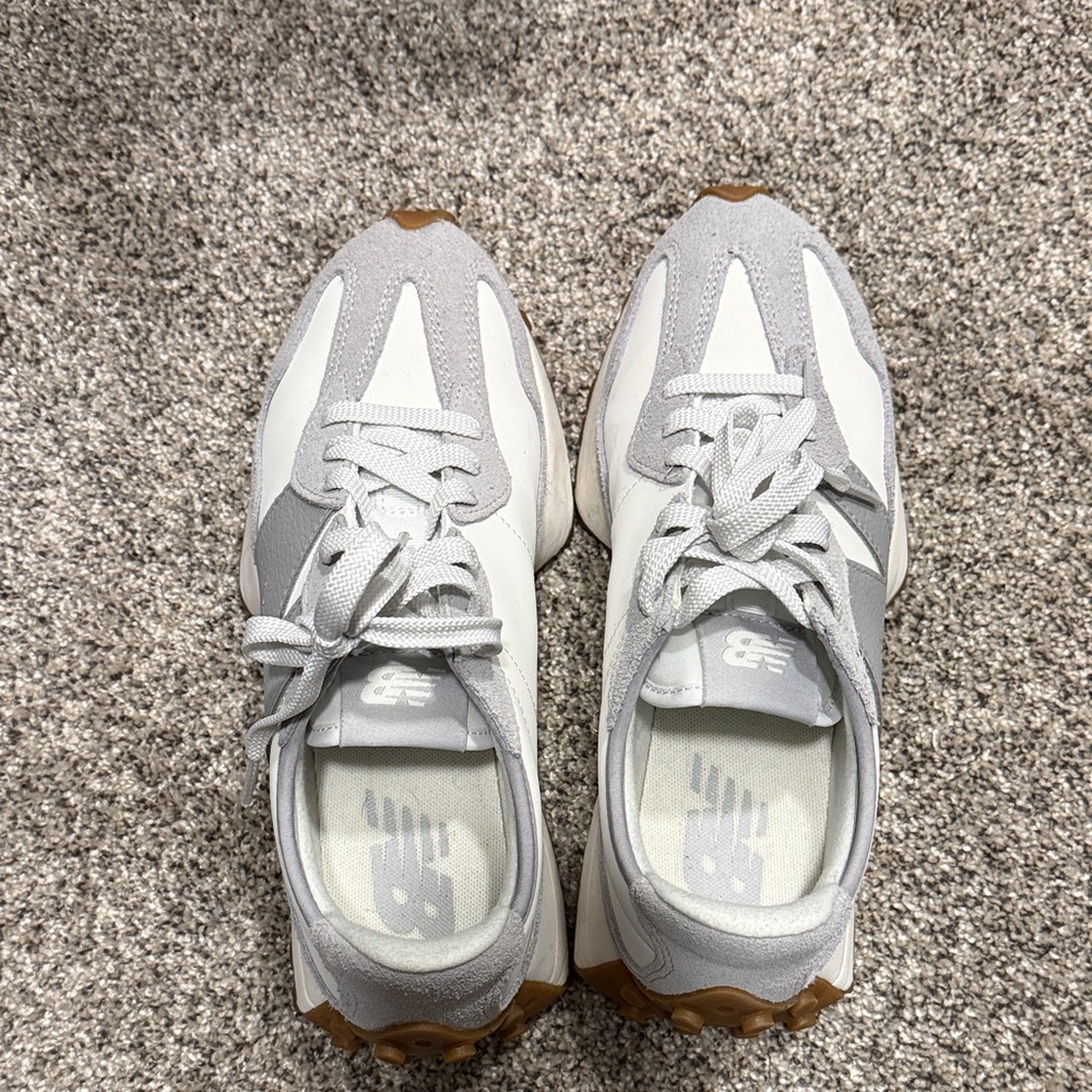 New Balance 327 Gray and White Women's Sneakers - Picture 5 of 9